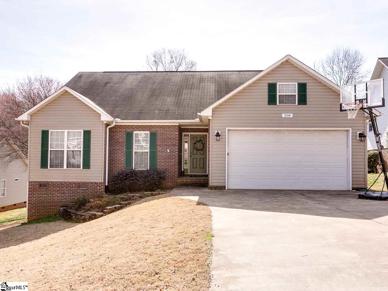 Property image 1 at 258 Lynhaven Drive, Spartanburg, SC 29303