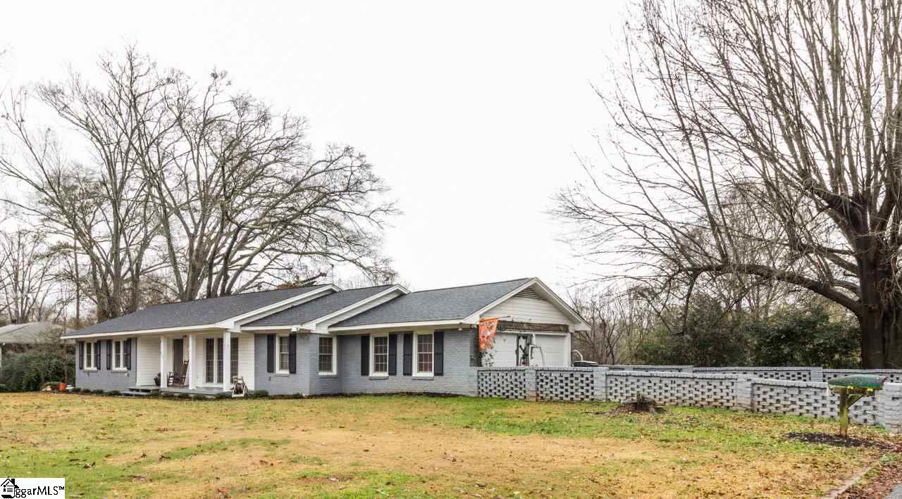 Property image 1 at 423 Tanglewood Drive, Anderson, SC 29621