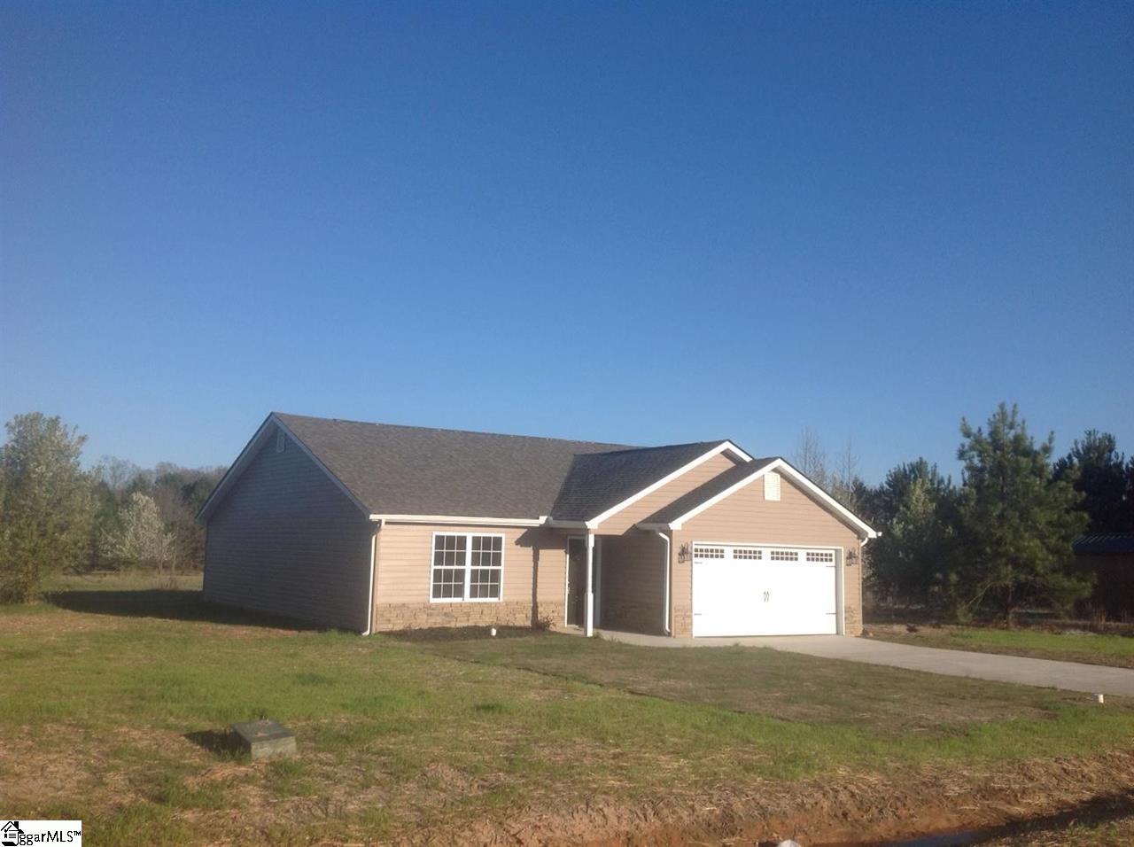 Property image 1 at 203 Essex Drive, Clinton, SC 29325
