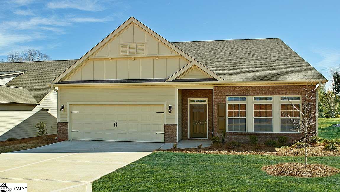 Property image 1 at 8 Common Oaks Court, Simpsonville, SC 29681