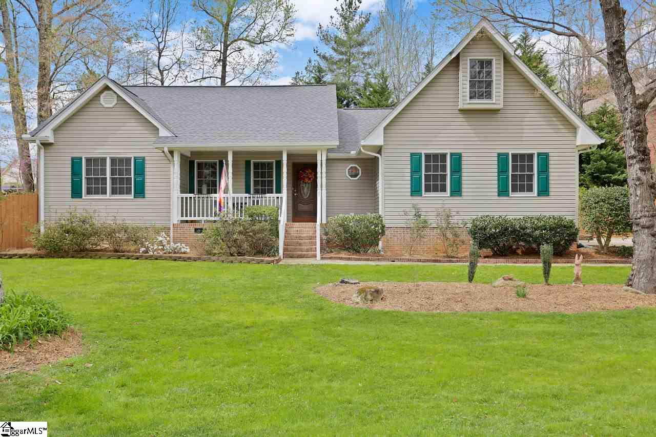 Property image 1 at 1 Old Oak Drive, Taylors, SC 29687