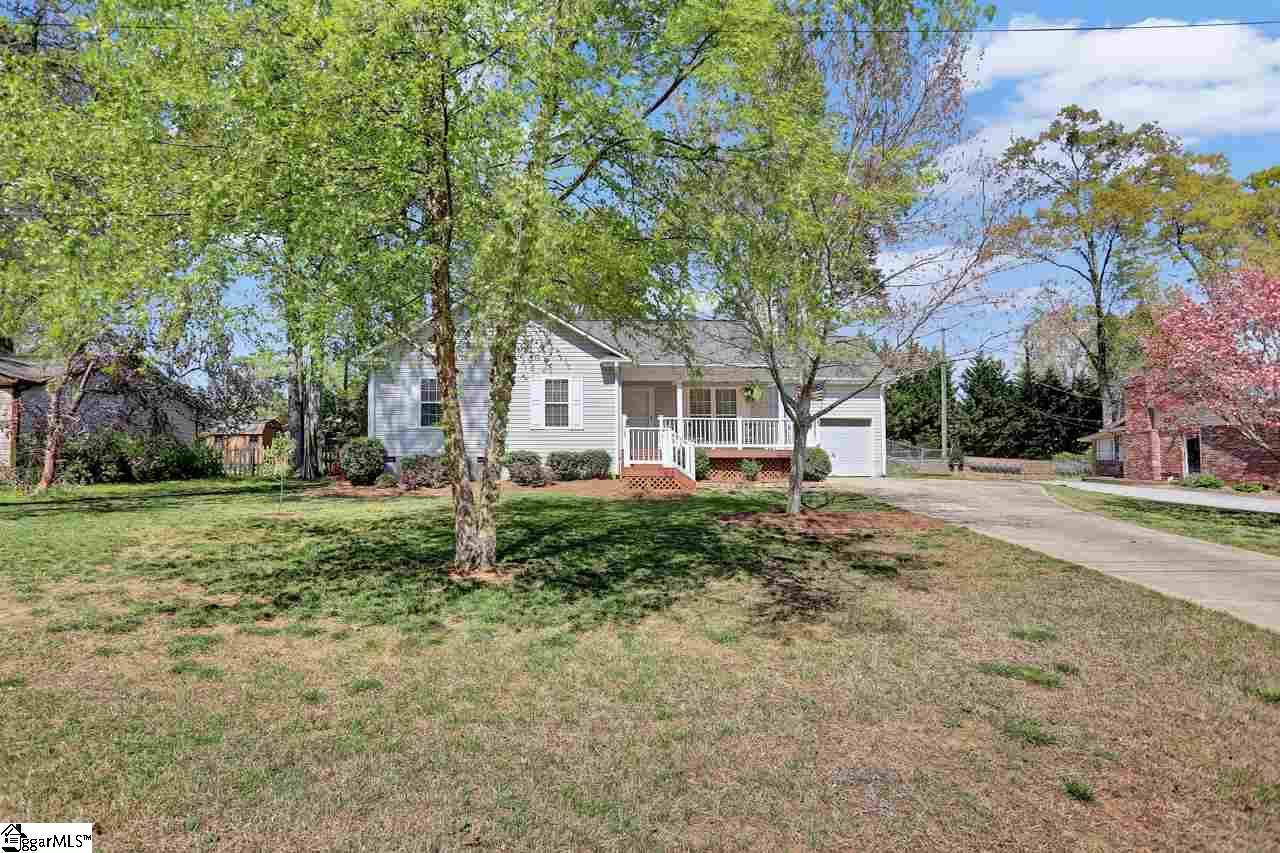 Property image 1 at 108 S Helen Street, Simpsonville, SC 29681