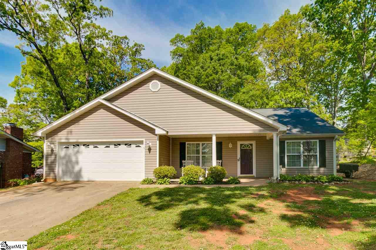 Property image 1 at 5 Stradley Terrace, Greenville, SC 29617