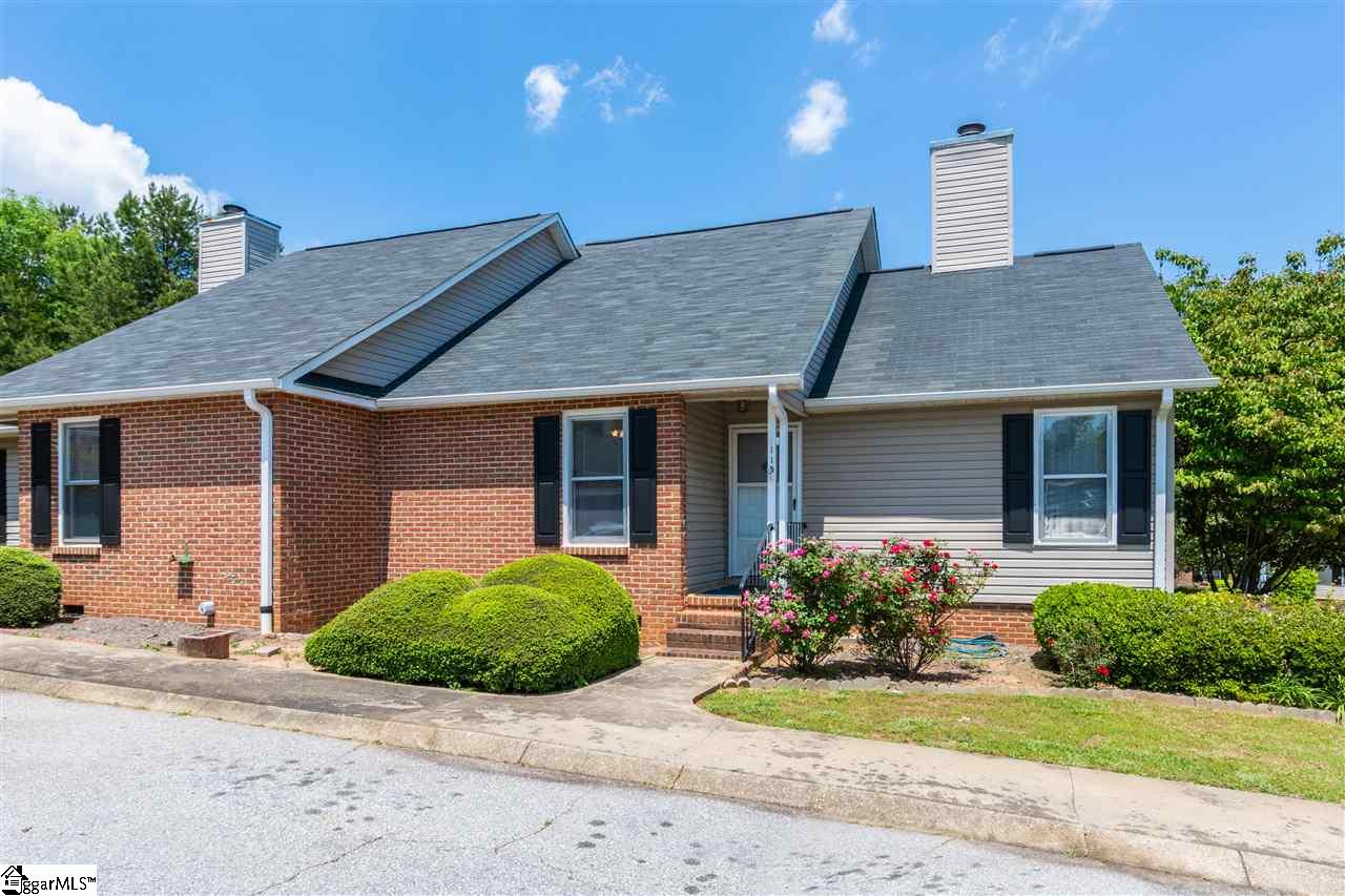 Property image 1 at 115 Daniel Court, Mauldin, SC 29662