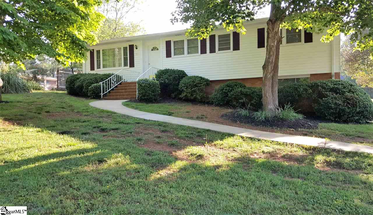Property image 1 at 23 Bluffside Drive, Greenville, SC 29611