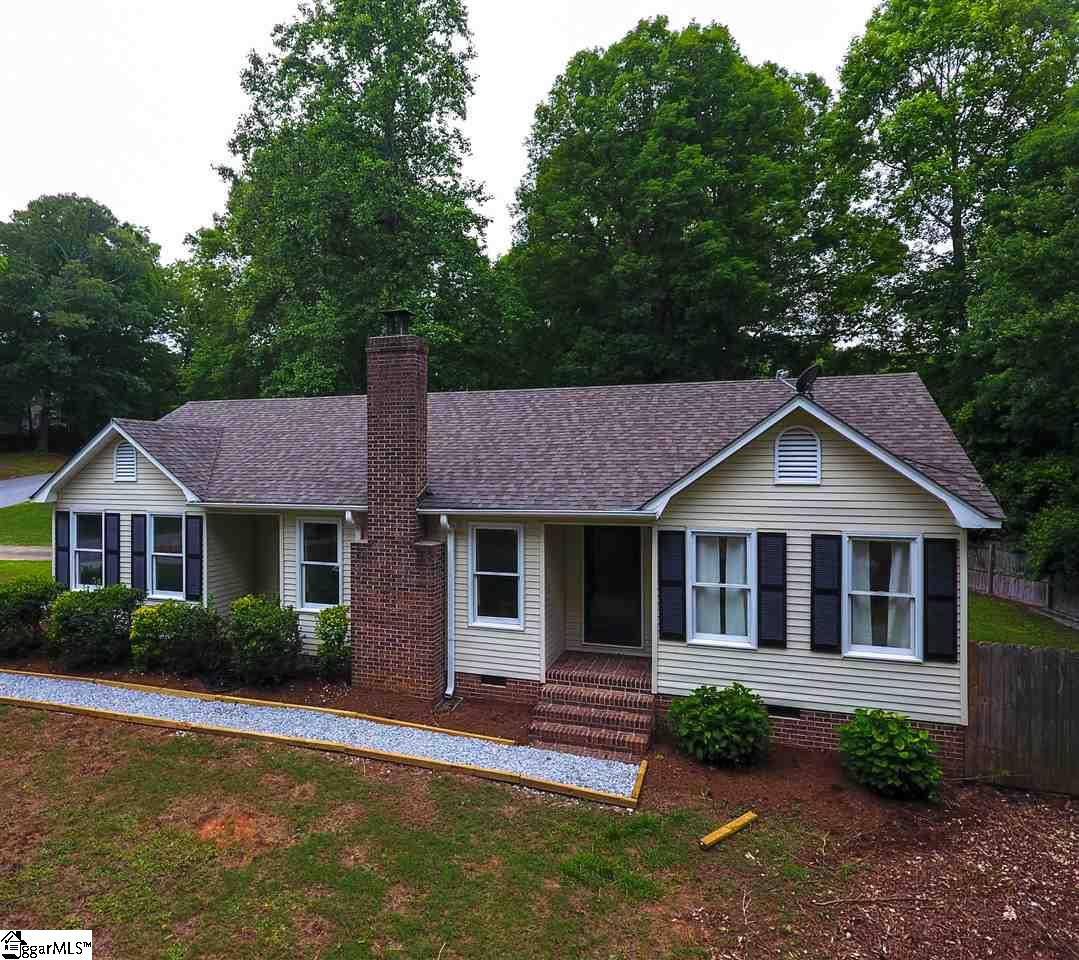 Property image 1 at 100 Fernande Drive, Mauldin, SC 29662