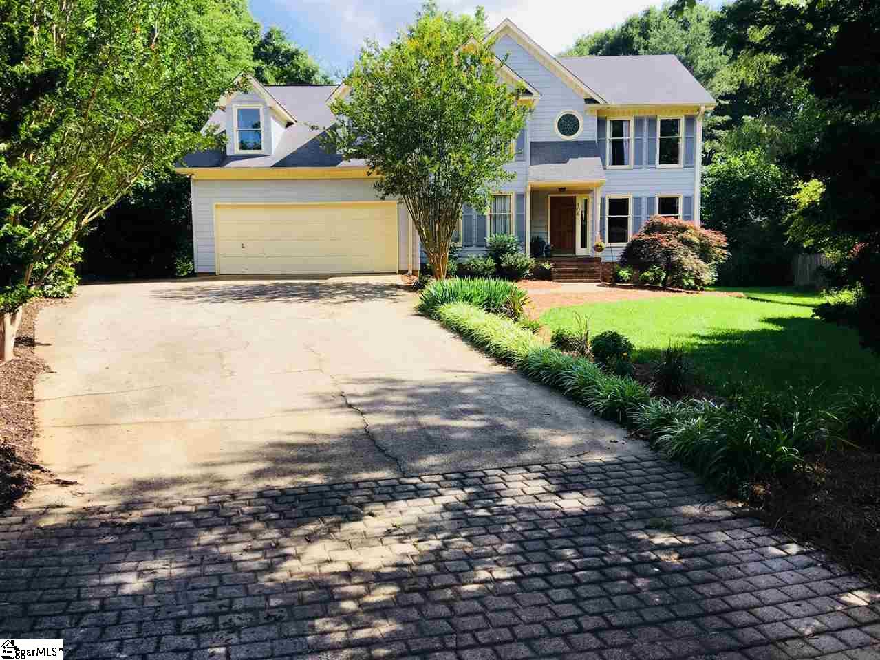 Property at 106 Ravenwood Lane, Simpsonville, SC 29681-4725