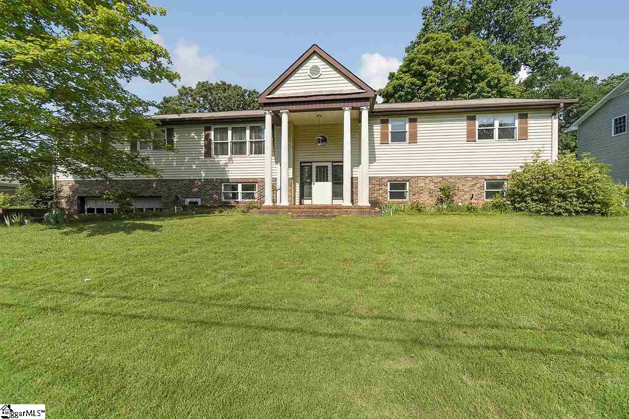 Property image 1 at 18 Sandringham Road, Taylors, SC 29687