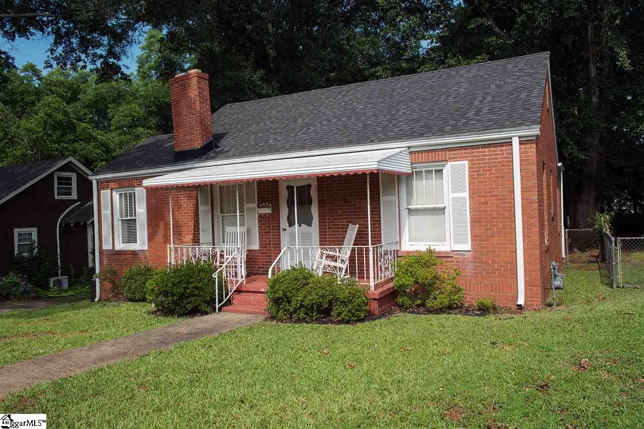 Property image 1 at 110 Tomassee Avenue, Greenville, SC 29605