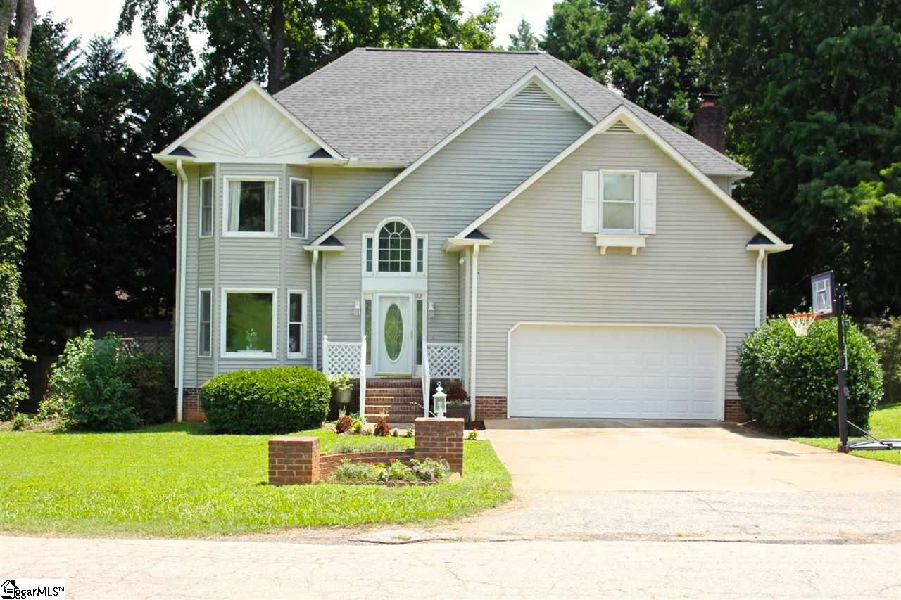 Property image 1 at 62 Oak Grove Lake Road, Greenville, SC 29615