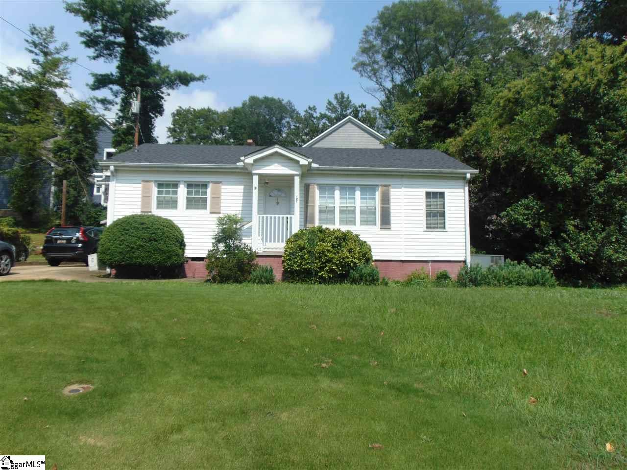 Property image 1 at 9 Brookview Circle, Greenville, SC 29605