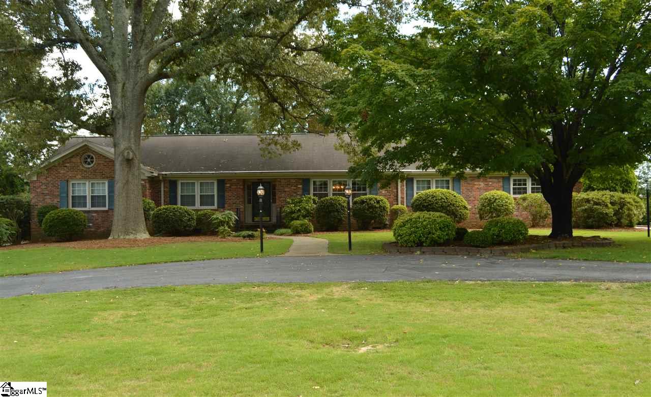 Property image 1 at 104 Sweetbriar Road, Greenville, SC 29615