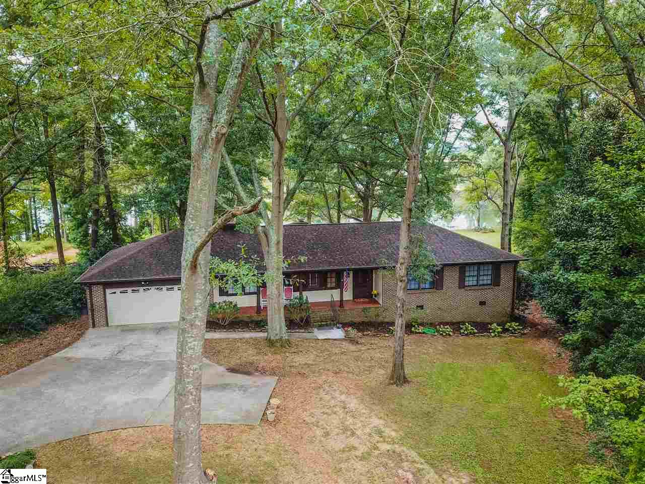 Property image 1 at 102 Lakewood Circle, Greer, SC 29651