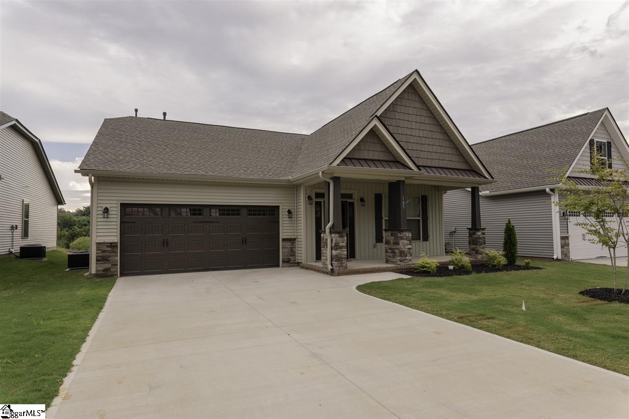 Property image 1 at 105 Creekland Way, Taylors, SC 29687