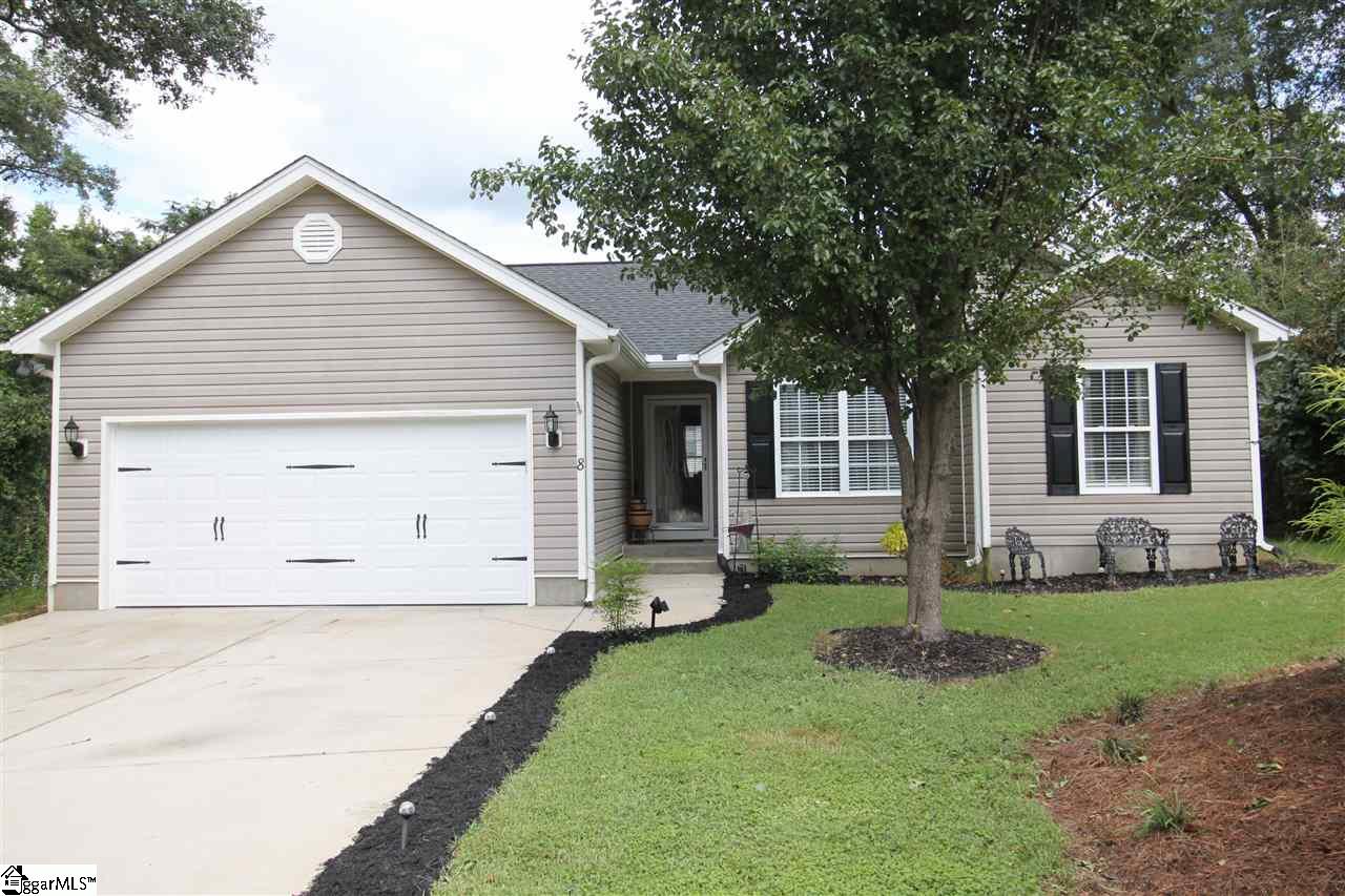 Property image 1 at 8 Squirrel Hollow Court, Greer, SC 29651