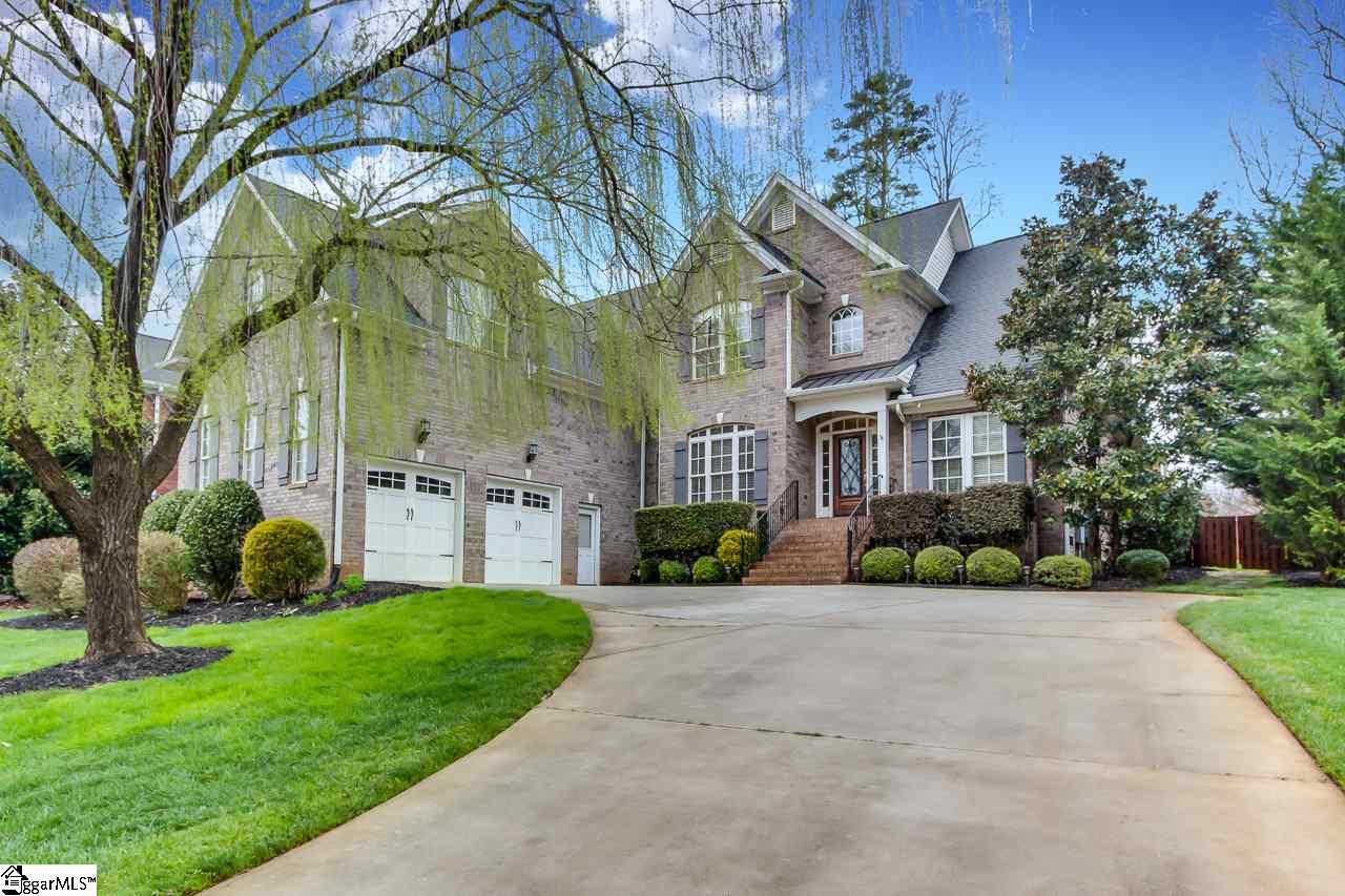 Property image 1 at 512 Foxcroft Road, Greenville, SC 29615