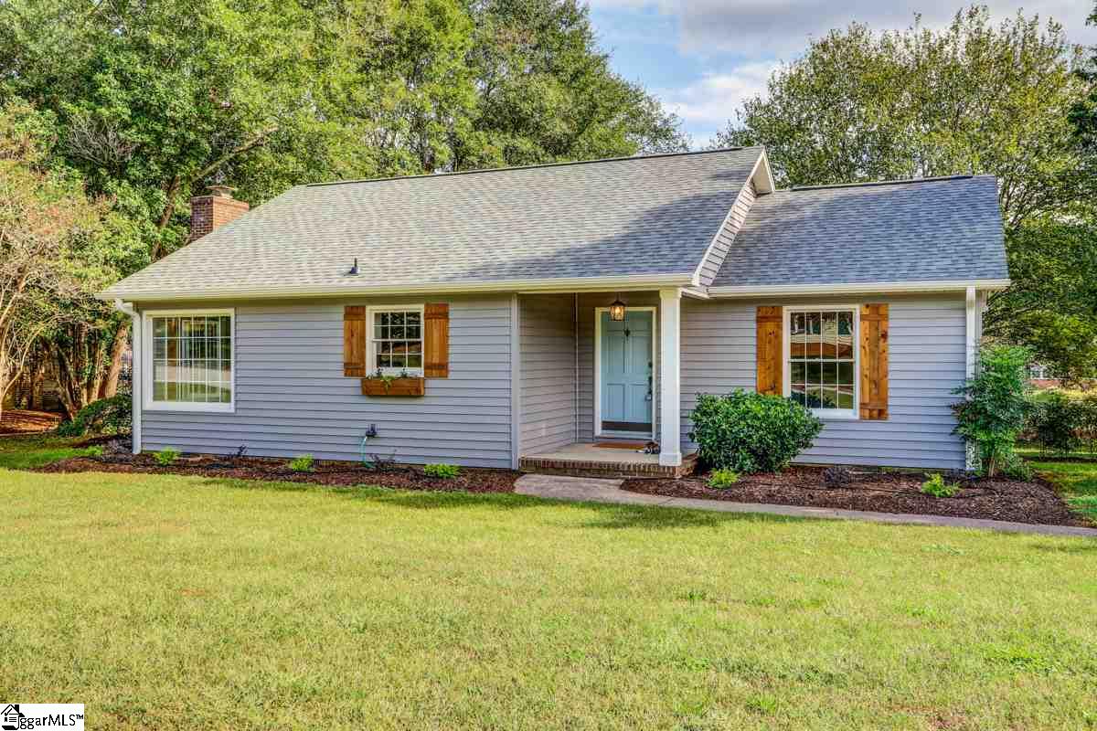 Property image 1 at 3 BUCKINGHAM Way, Taylors, SC 29687-3939