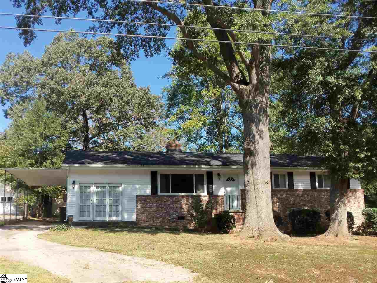 Property image 1 at 6 Midway Road, Greenville, SC 29605