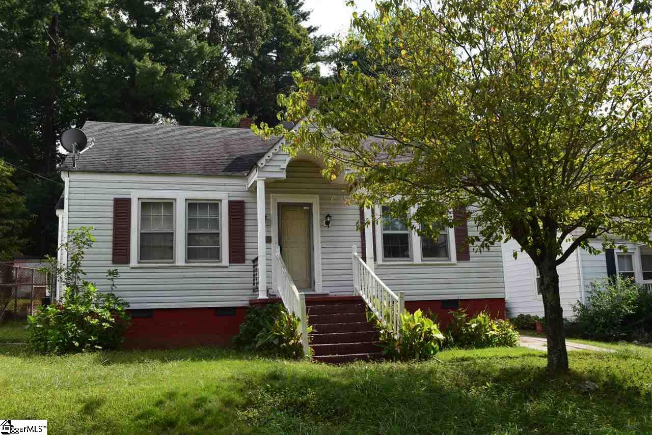 Property image 1 at 129 S Cleveland Park Drive, Spartanburg, SC 29303