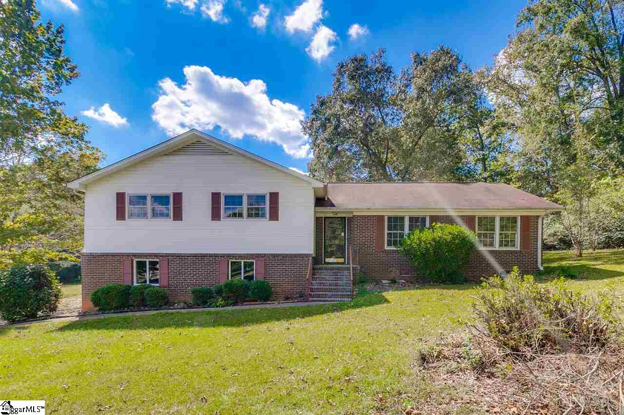 Property image 1 at 1021 Briarwood Drive, Easley, SC 29642