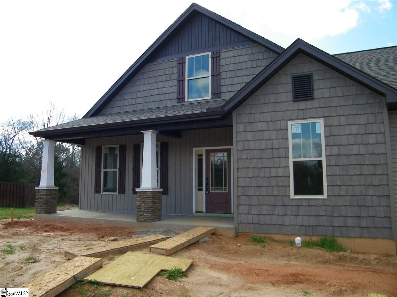 Property image 1 at 822 Lynshire Lane, Moore, SC 29369