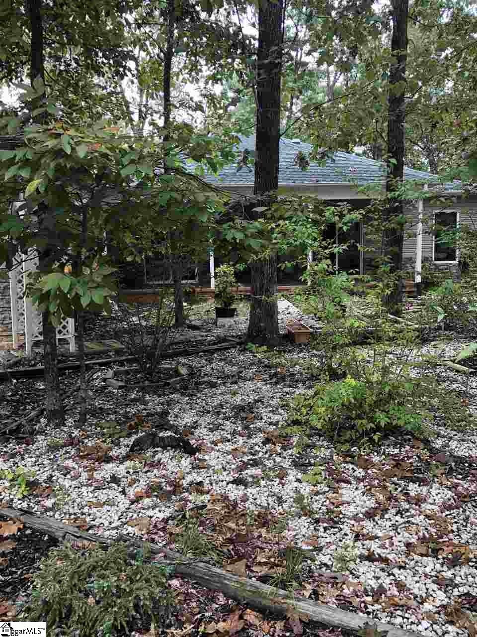 Property image 1 at 82 Grandwood Boulevard, Gray Court, SC 29645