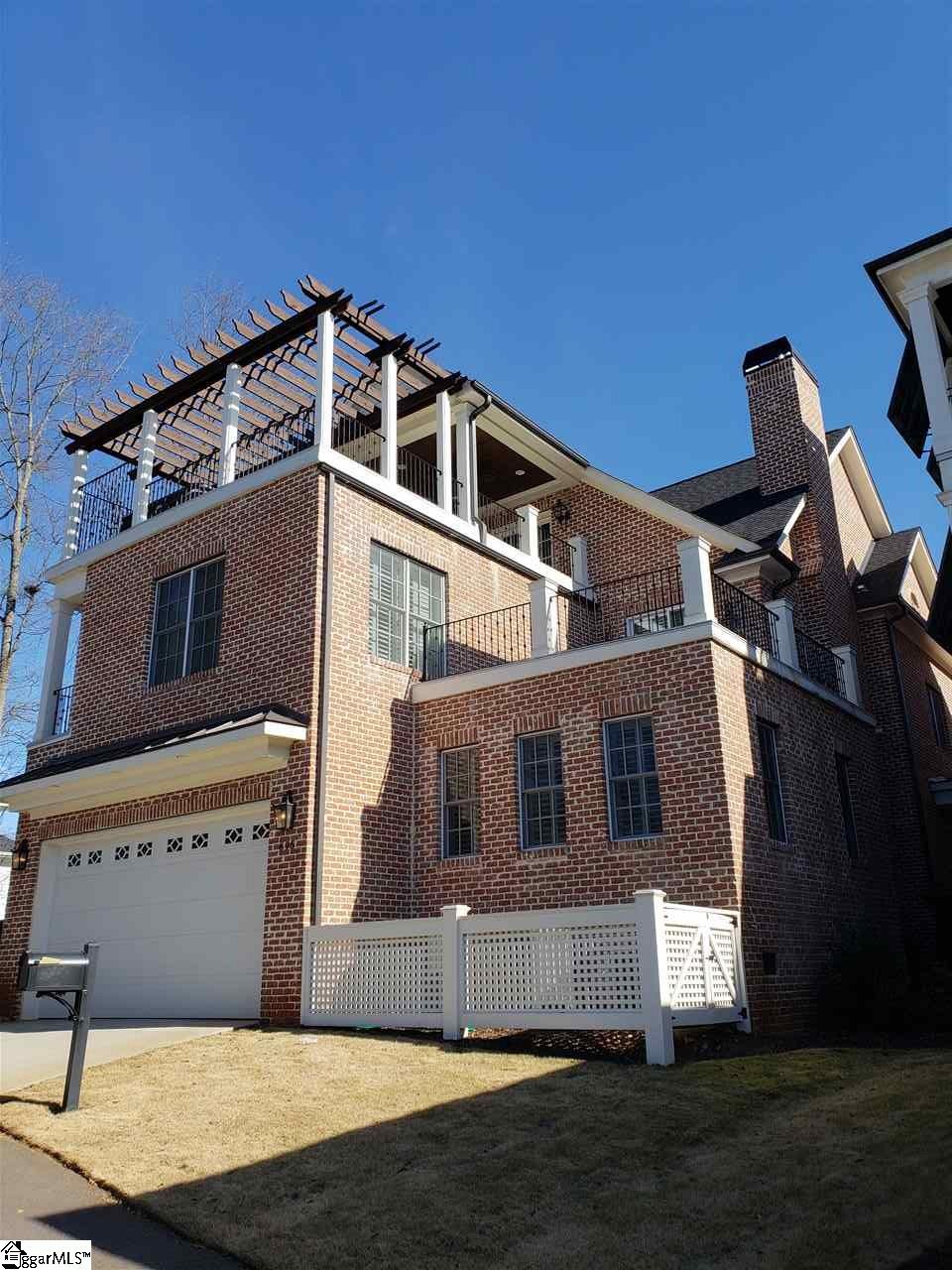 Property image 1 at 695 E McBee Avenue, Greenville, SC 29601