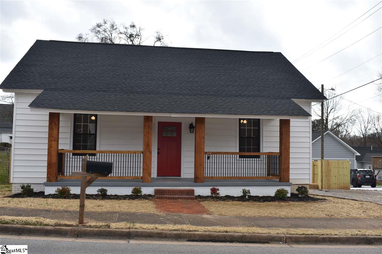 Property image 1 at 417 Pennsylvania Avenue, Greer, SC 29650