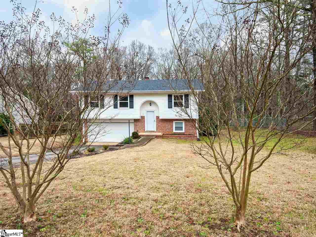Property image 1 at 114 Woodridge Circle, Greenville, SC 29607