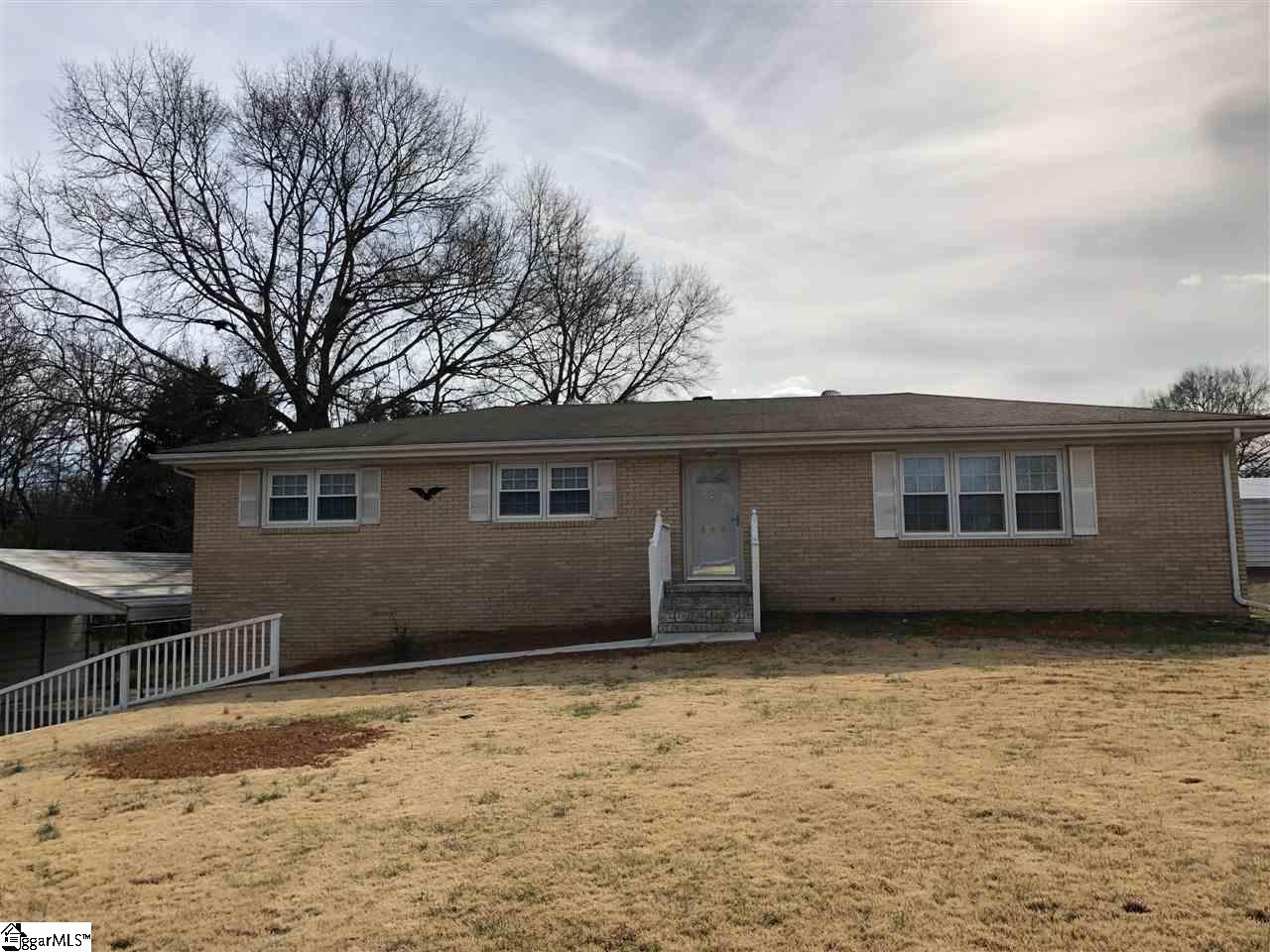 Property image 1 at 304 Elm Drive, Mauldin, SC 29662