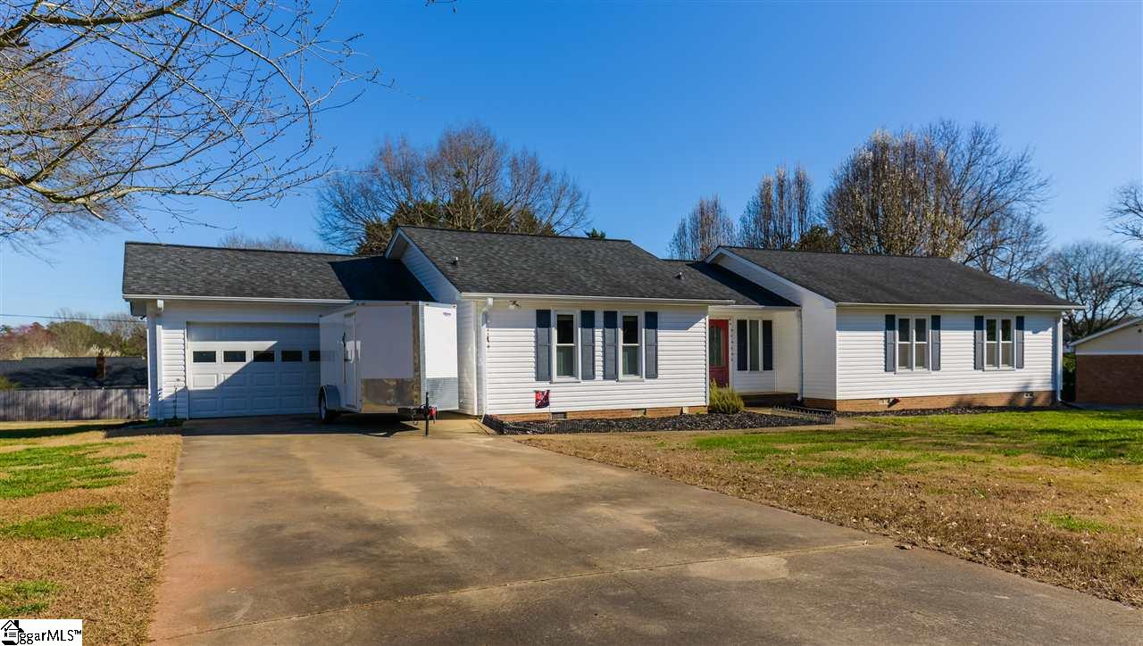 Property image 1 at 116 Caradale Way, Easley, SC 29640