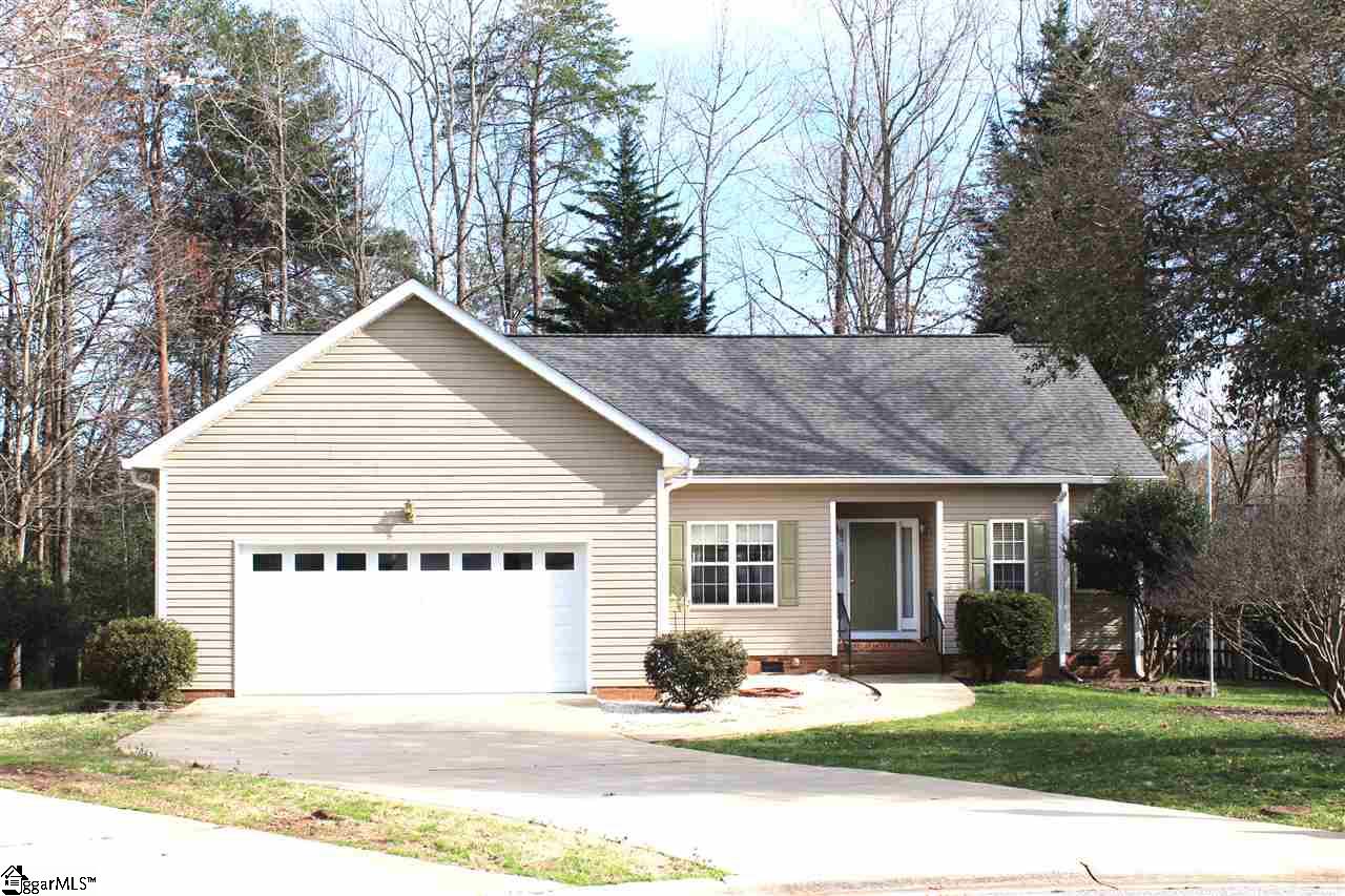 Property image 1 at 111 Kingsmill Court, Taylors, SC 29687