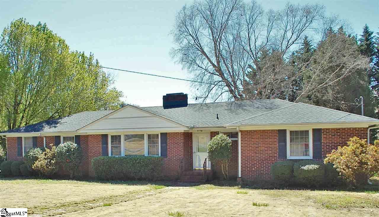 Property image 1 at 104 Edwards Road, Greenville, SC 29615-1239