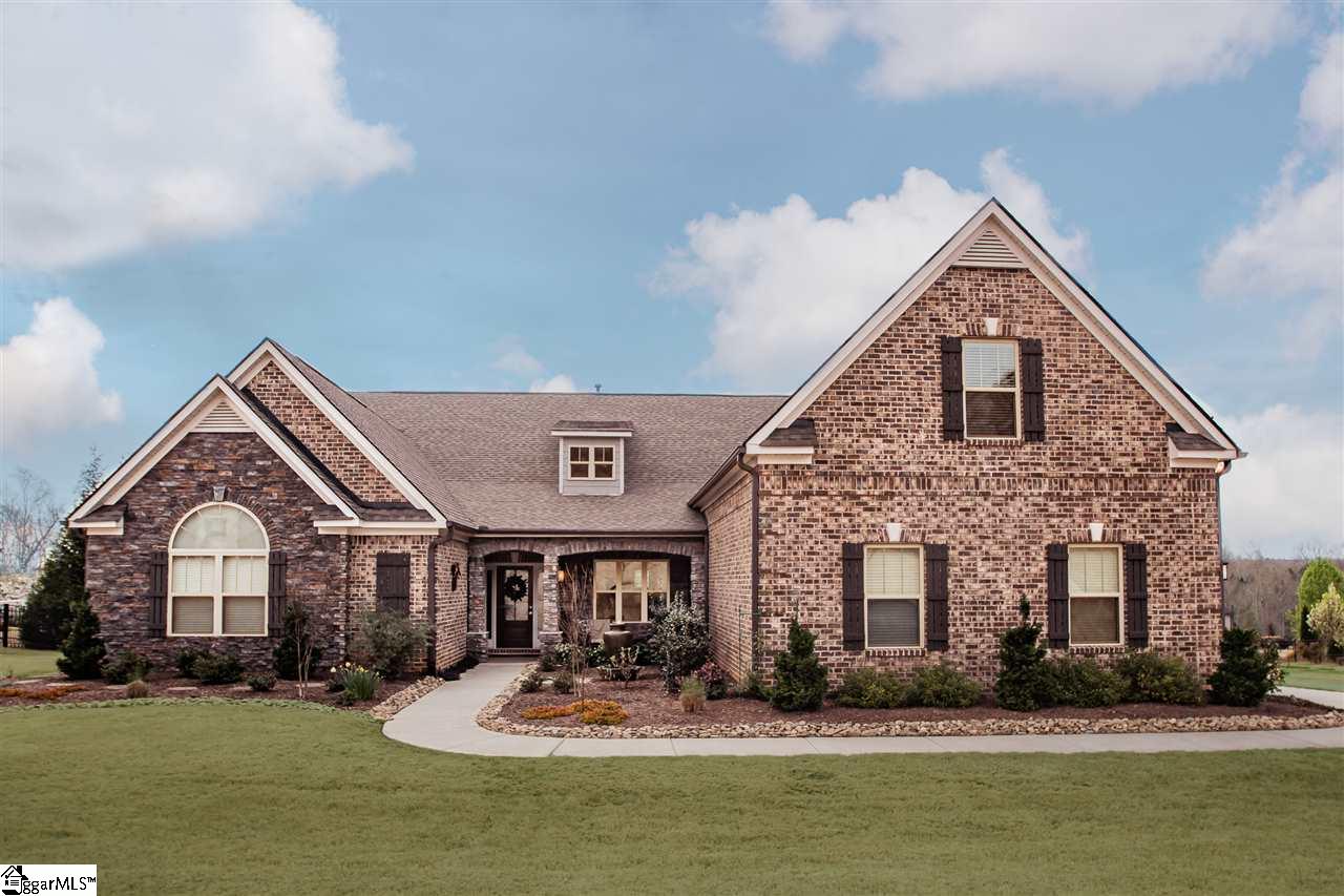 Property image 1 at 300 Tuxedo Lane, Greer, SC 29651