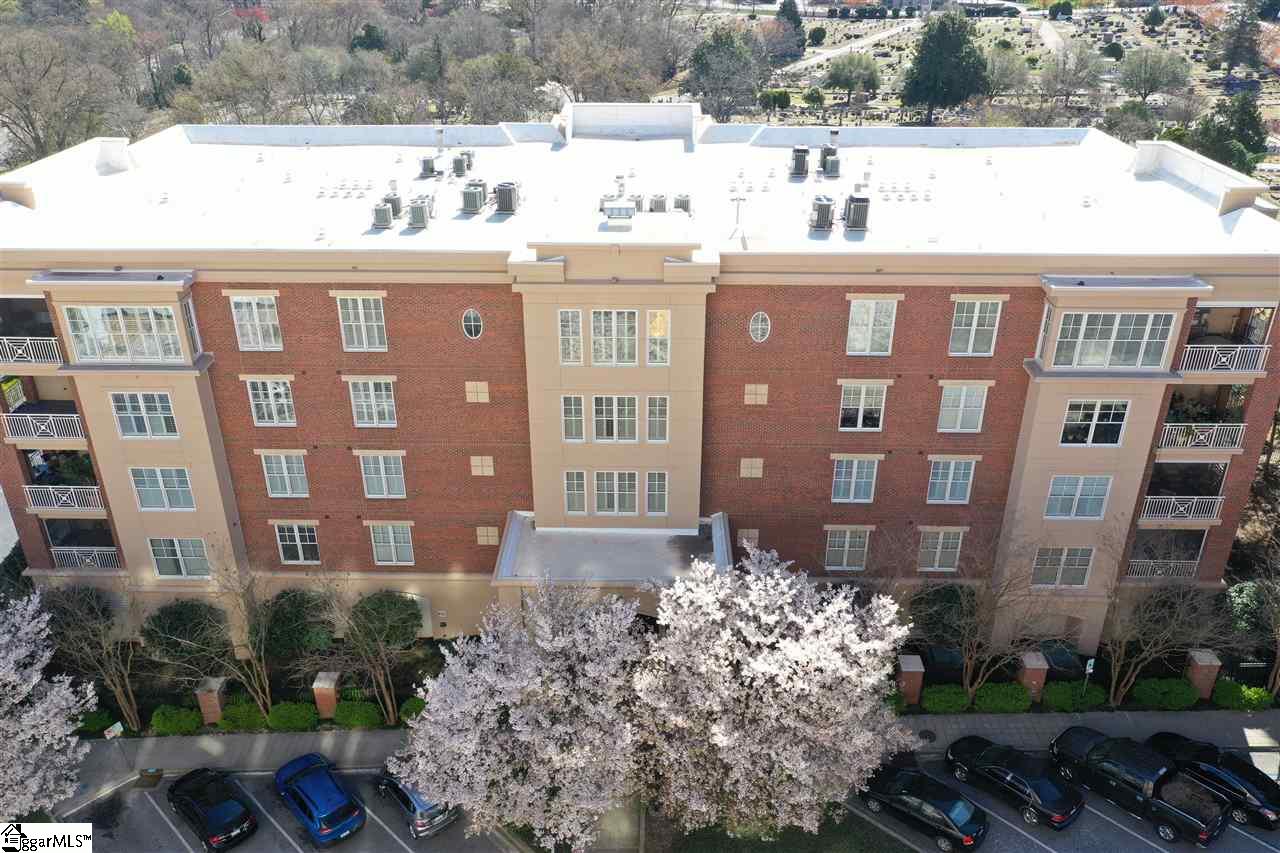 400 N Main Street Apt 305