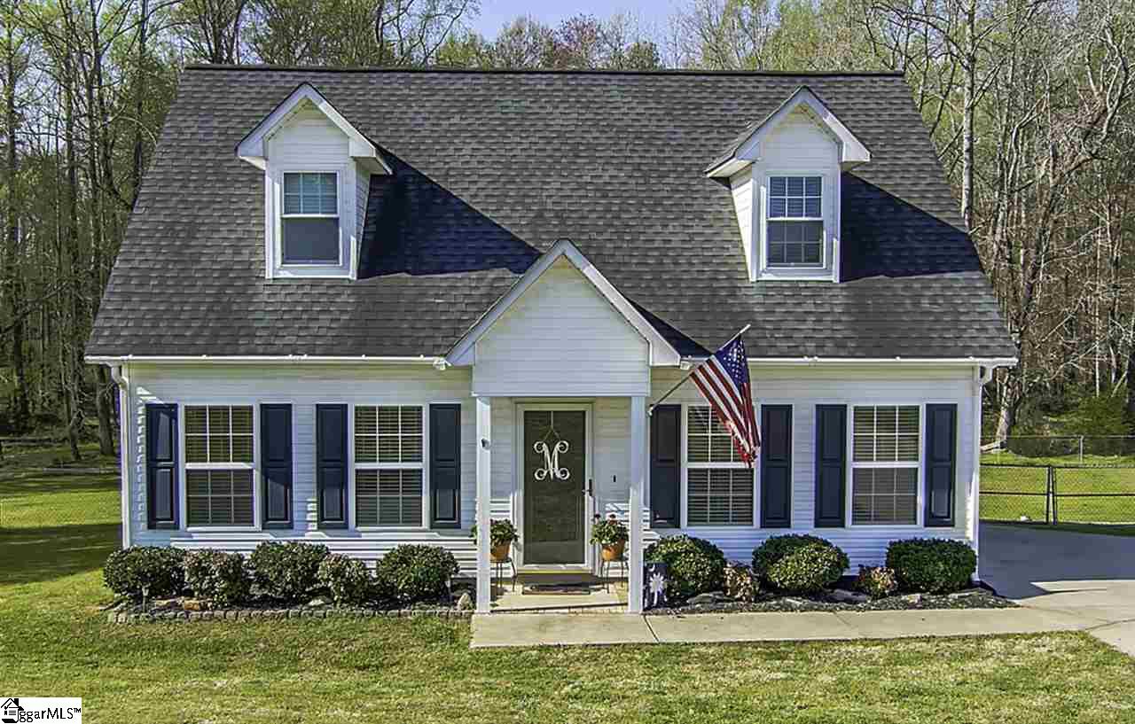 Property image 1 at 426 Piper Court, Boiling Springs, SC 29316