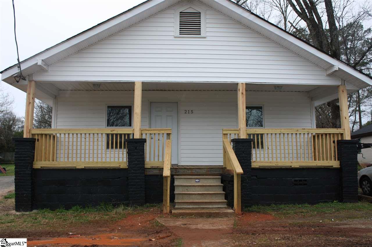 Property image 1 at 215 Heatherly Drive, Greenville, SC 29611