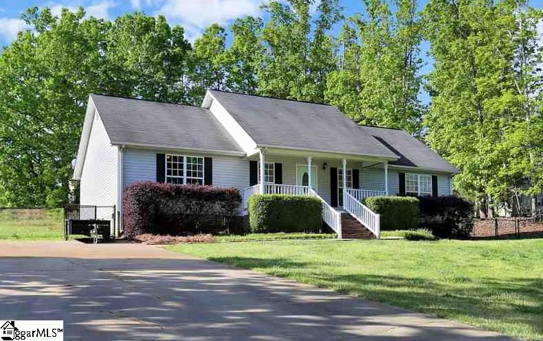 Property image 1 at 103 Hallmark Circle, Easley, SC 29640