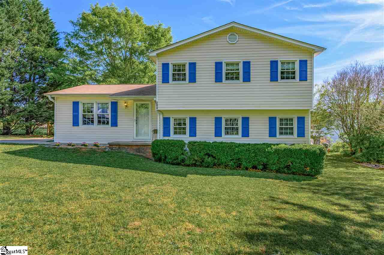 Property image 1 at 204 Green Drive, Liberty, SC 29657
