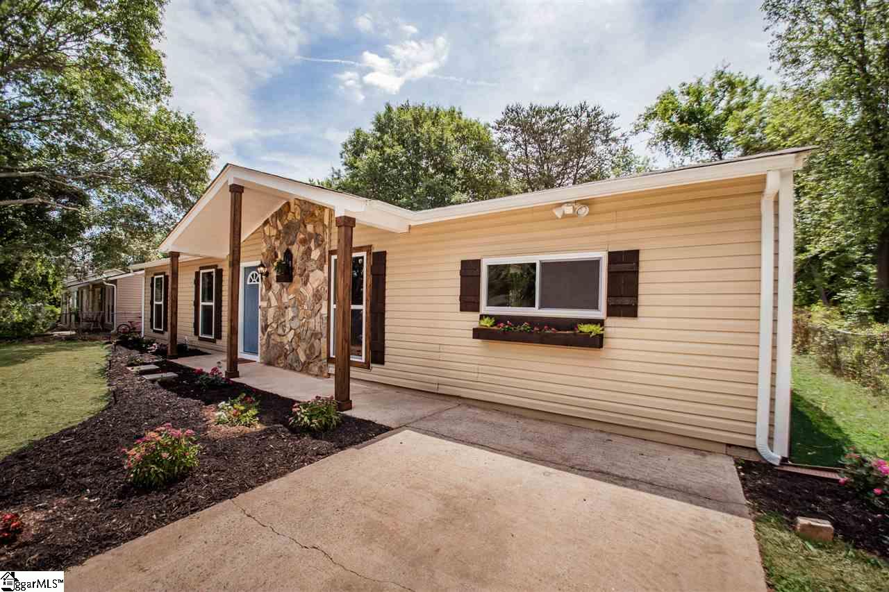 Property image 1 at 118 Osmond Drive, Taylors, SC 29687