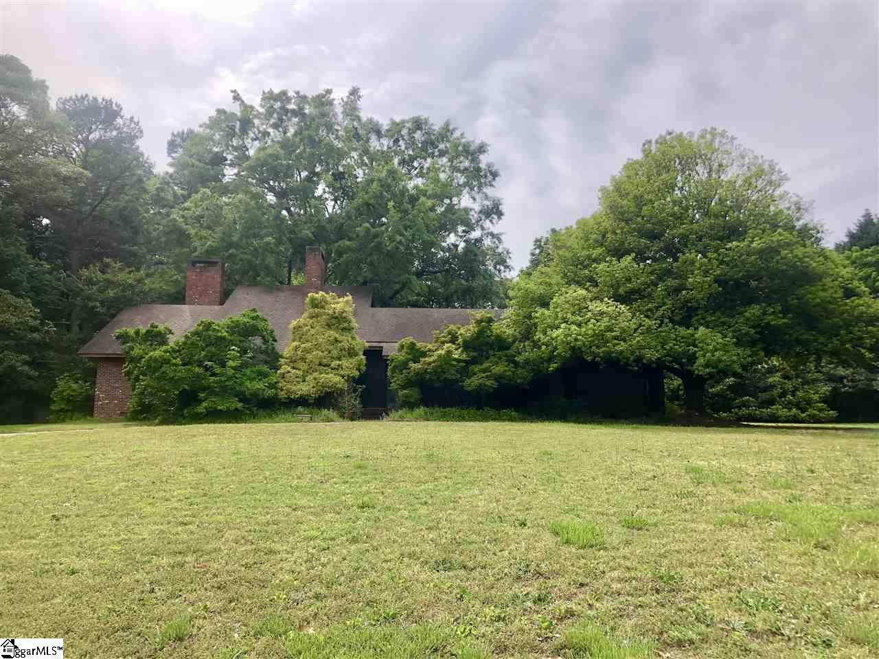 Property image 1 at 106 Raven Road, Greenville, SC 29615