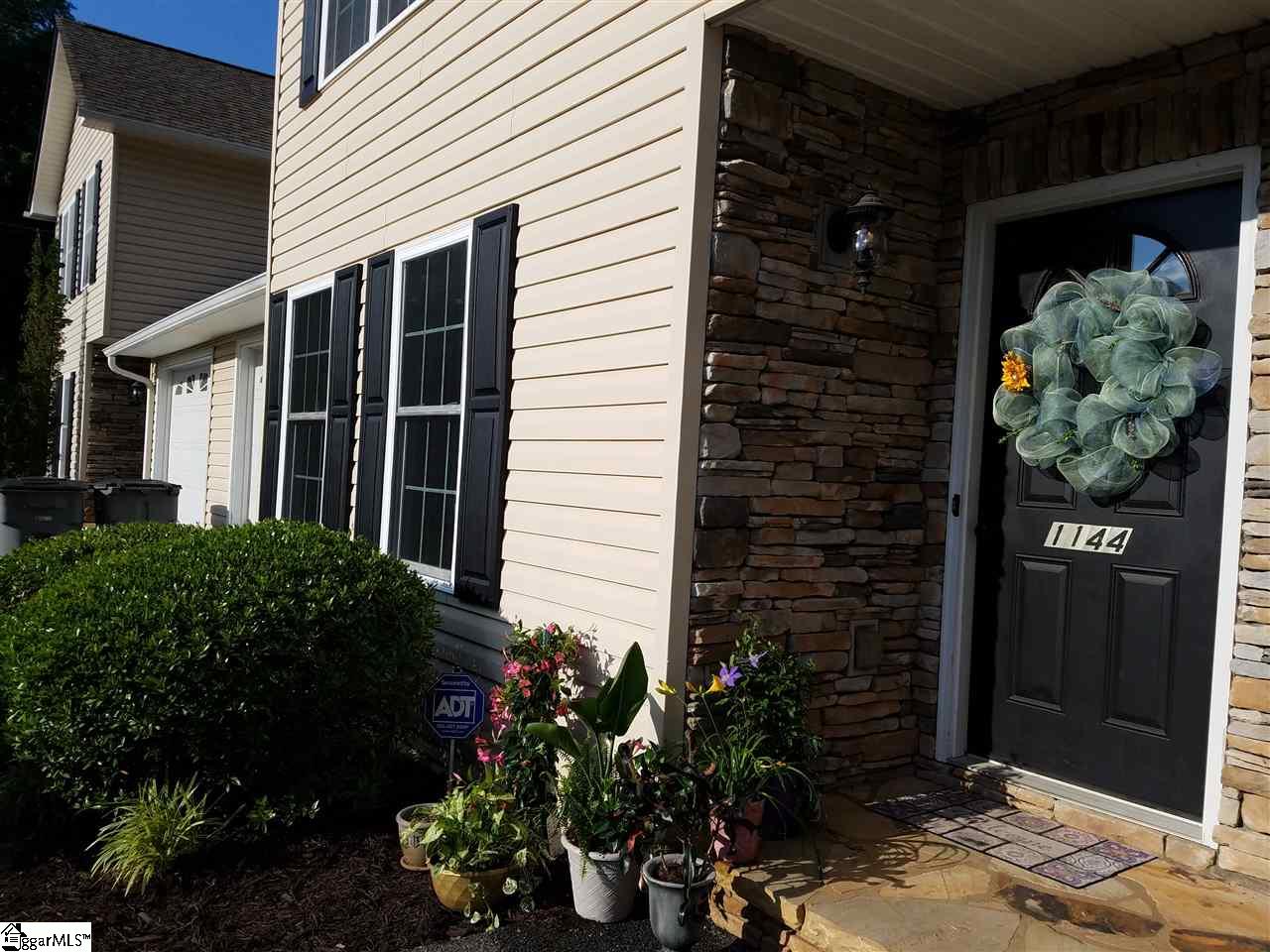 Property image 1 at 1144 E Lee Road, Taylors, SC 29687