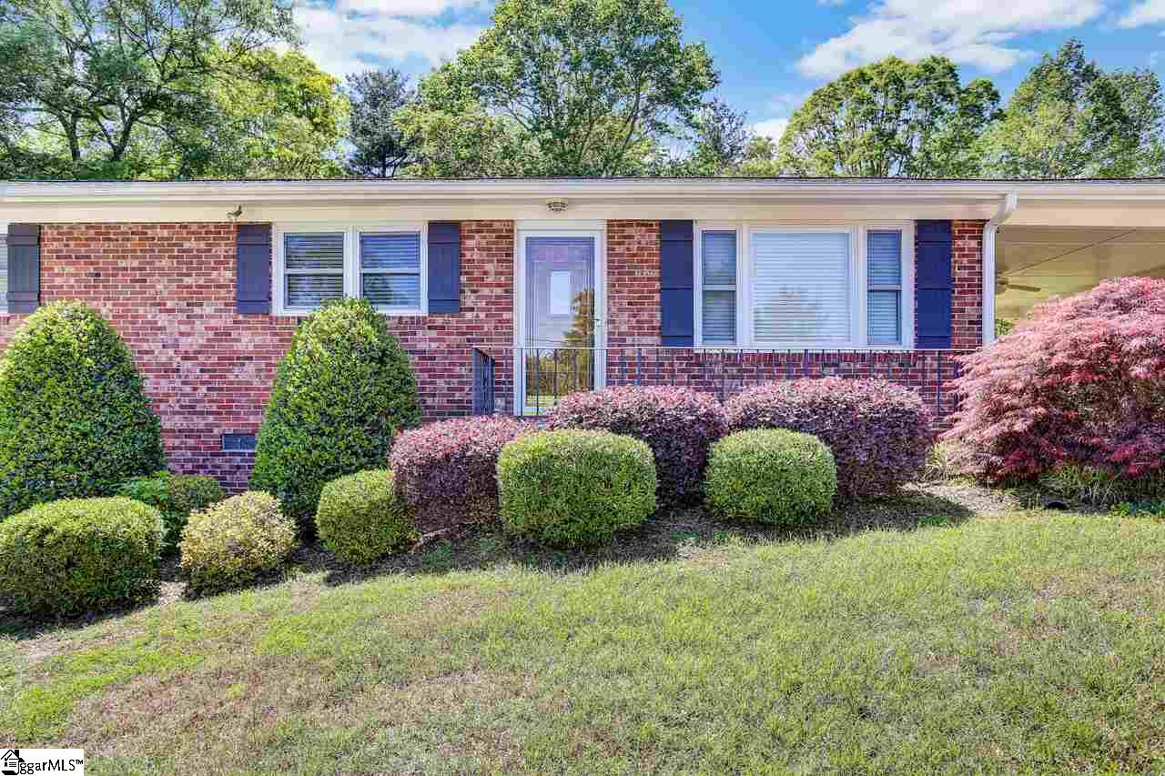 Property image 1 at 6 Harbor Drive, Greenville, SC 29611
