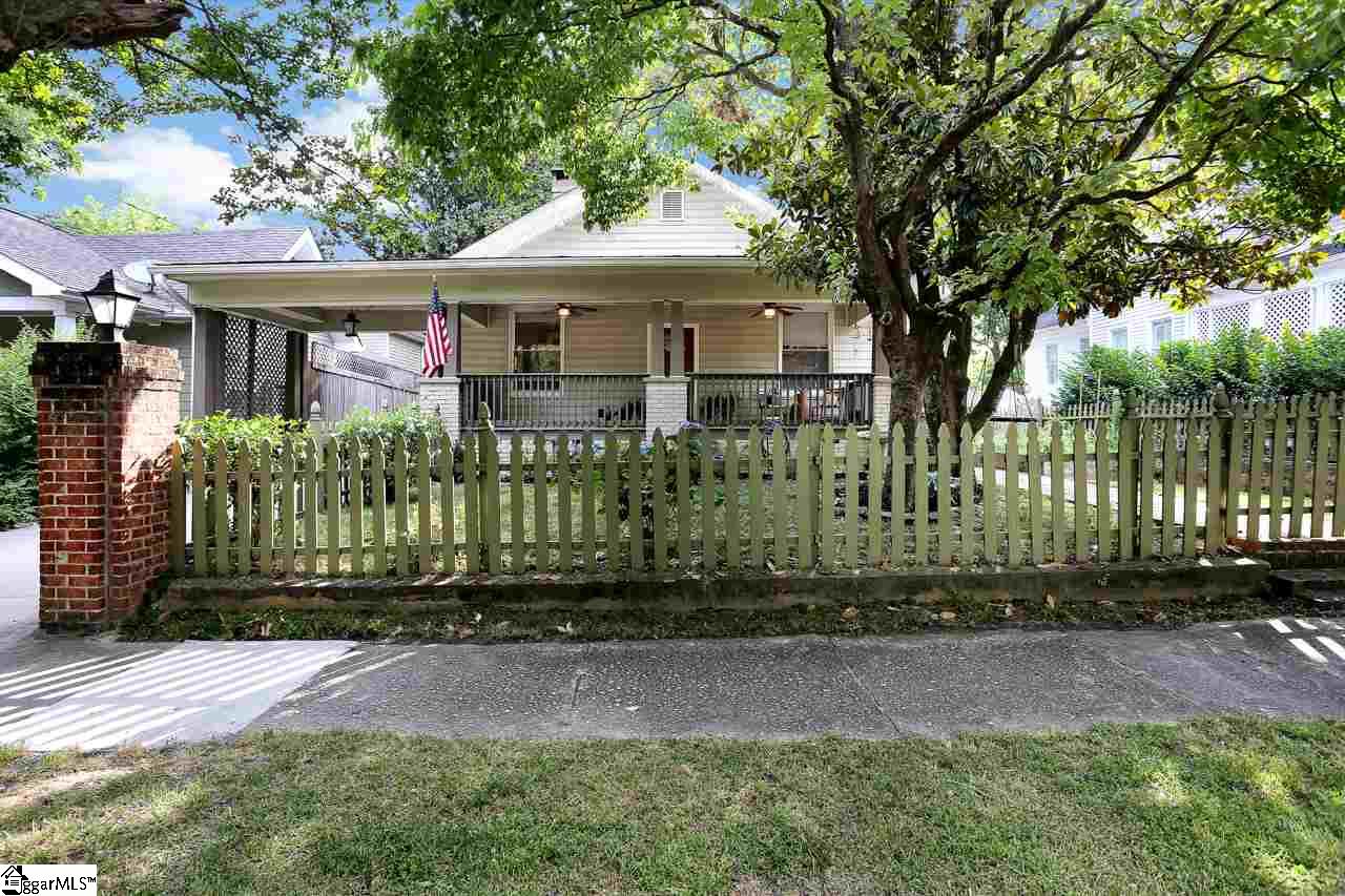 Property image 1 at 910 Hampton Avenue, Greenville, SC 29601
