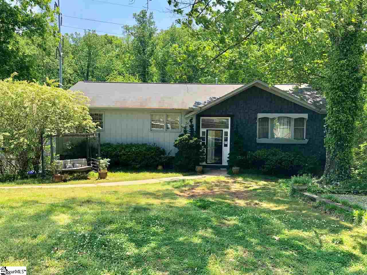 Property image 1 at 224 Lowndes Avenue, Greenville, SC 29607