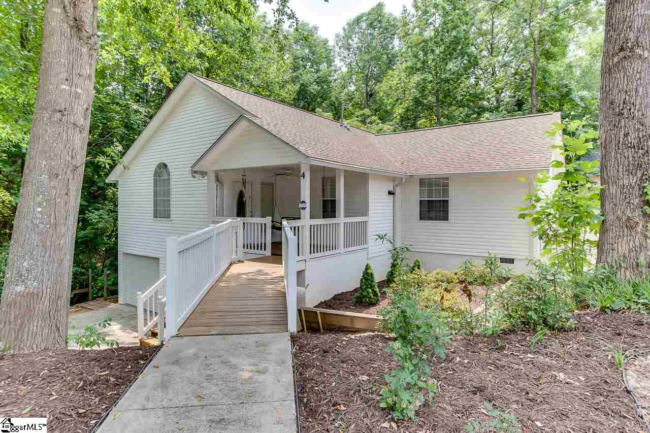 Property image 1 at 4 Quincy Court, Taylors, SC 29687