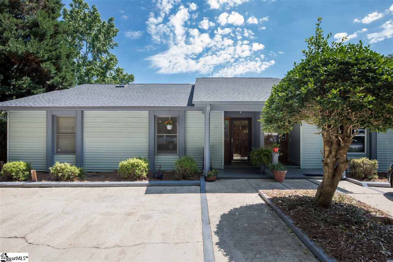 Property image 1 at 15 Club Pointe, Taylors, SC 29687