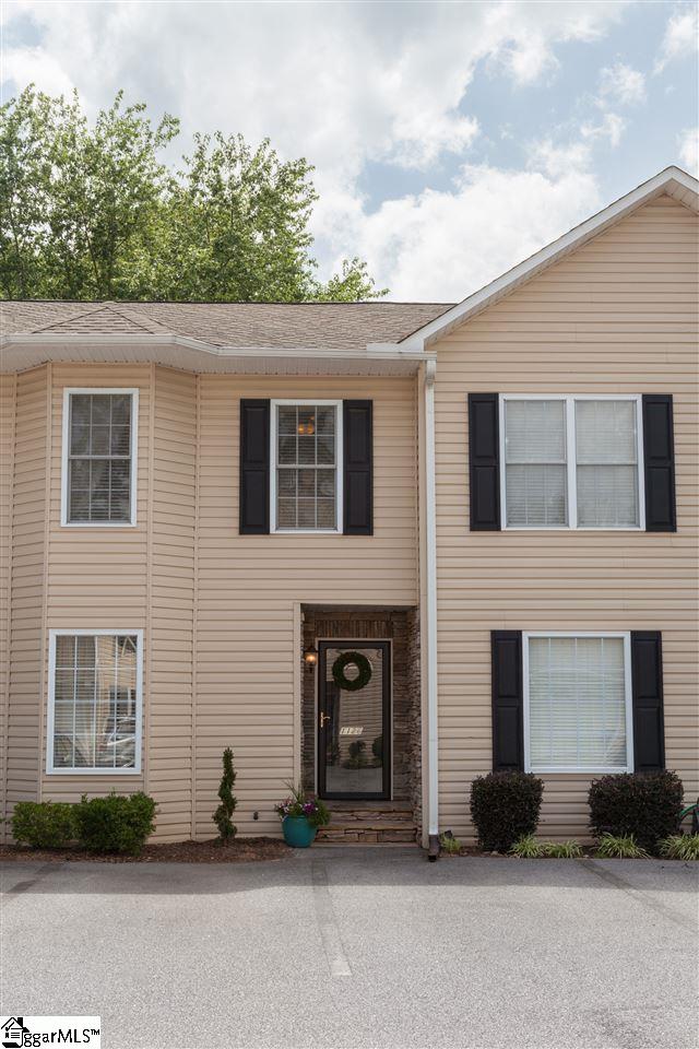 Property image 1 at 1126 E Lee Road, Taylors, SC 29687