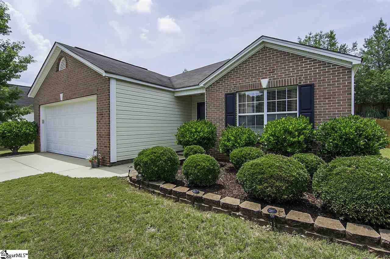 Property image 1 at 302 Revis Creek Court, Simpsonville, SC 29681