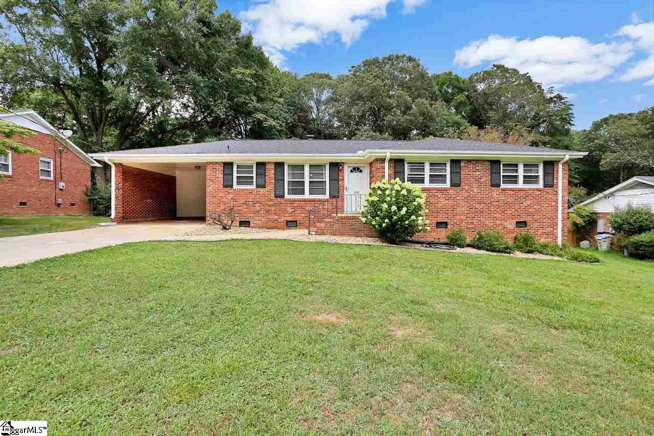 Property image 1 at 105 Trent Drive, Taylors, SC 29687